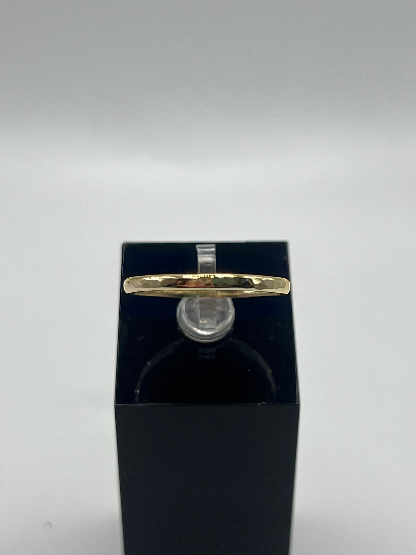 2mm 18ct Yellow Gold Hammered Wedding Ring