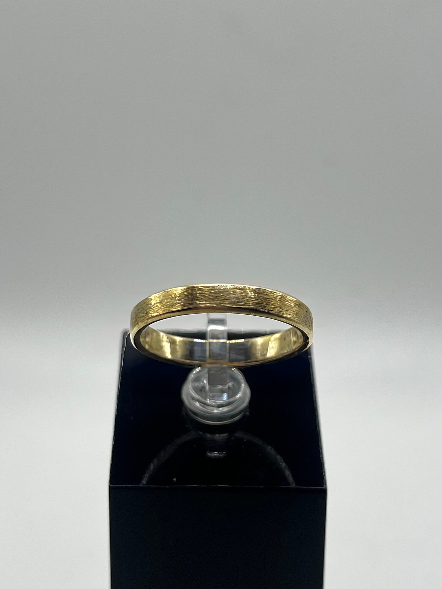 4mm 9ct Yellow Gold - Filed Finish Wedding Ring