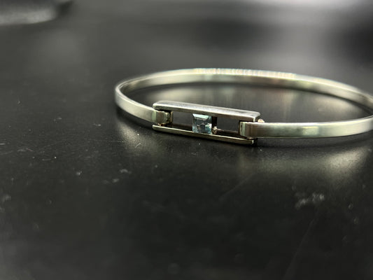 Pre-loved 925 Silver Aquamarine Bangle