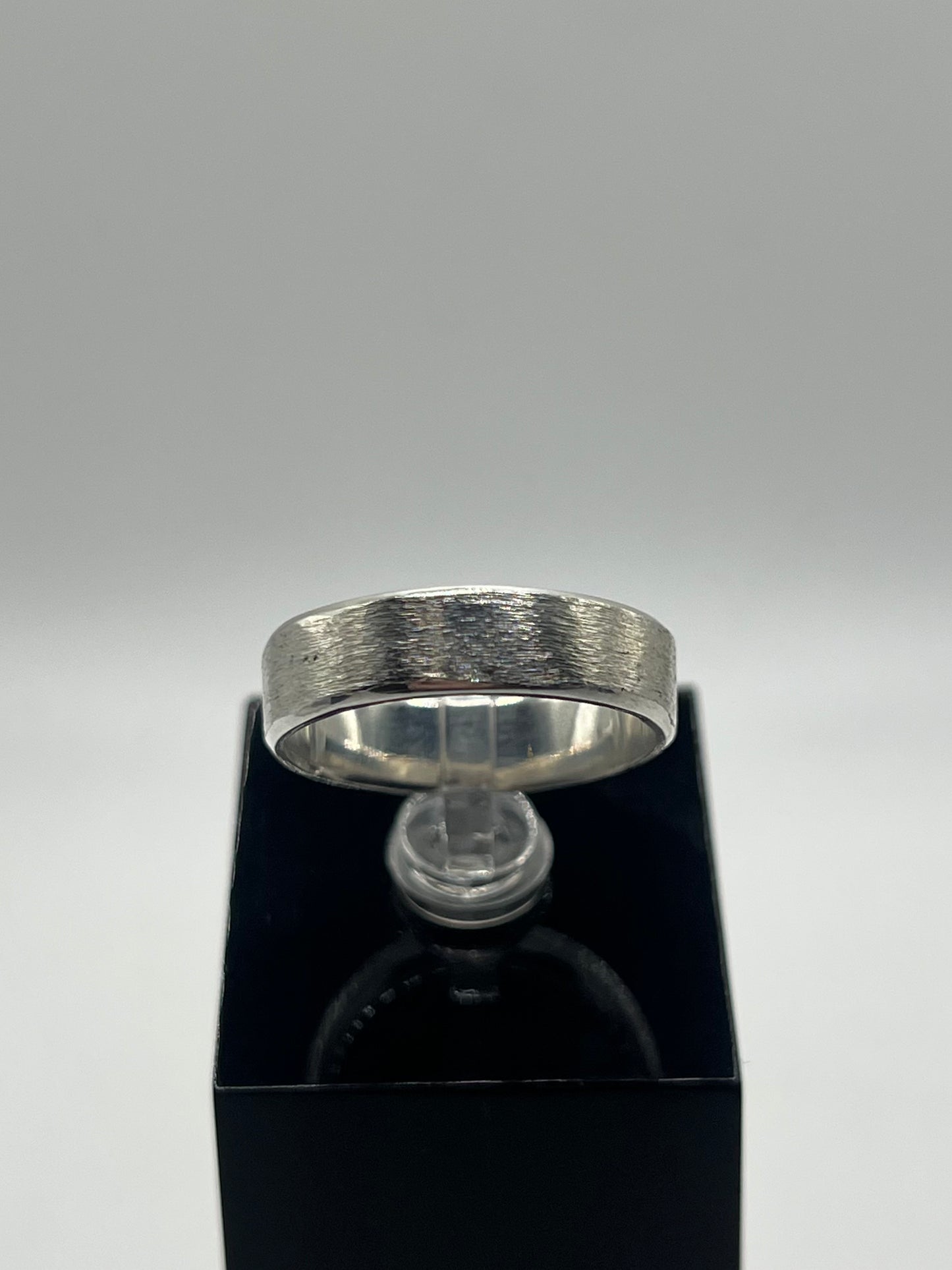 6mm 9ct White Gold - Filed Finish Wedding Ring